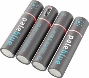 Akku AAA, 900 mWh 1,5 Volt, 600 mAh, wiederaufladbare Lithium Ionen Batterien, inklusive Reiseetui, 4 Stück