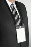 Durable Namensschild A6 mit Textilband tr/sw hochformat