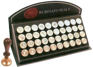 Standardgraph Messingsiegel Ø 20 mm mit Holzgriff Buchstaben 40er Display