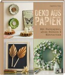 Deko aus Papier mit Pack- papier, alten Büchern...
