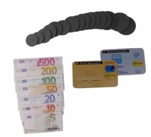 Euro Spielgeld 70 Scheine 16 Münzen