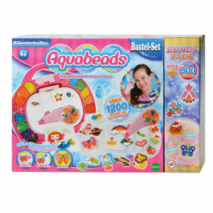 Aquabeads Künstlerkoffer  mit Bonus Pack 500 Beads, Inhalt des Aquabeads Künstlerkoffers Bonus Pack ?Schmuck?:, über 1.700 bunte Bastelperlen, 2 Bastelplatten, ein, Regenbogenstift, ein Sprüher, ein Ring und ein, Broschen-Adapter und 8 Motiv-Vorlagen, ab