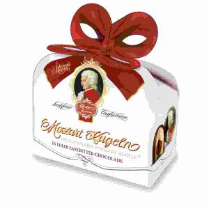 Mozart Duett Packung  2x 20g, 2x Mozart-Kugeln aus Pistazien-Edelmarzipan, Mandeln und, Haselnuss-Nougat, umhüllt mit Alpenmilch- und, Zartbitter-Schokolade,, Reber